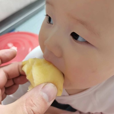 烟台水晶红富士苹果脆甜多汁爽口条红全红香甜可口冰糖心栖霞苹果图2